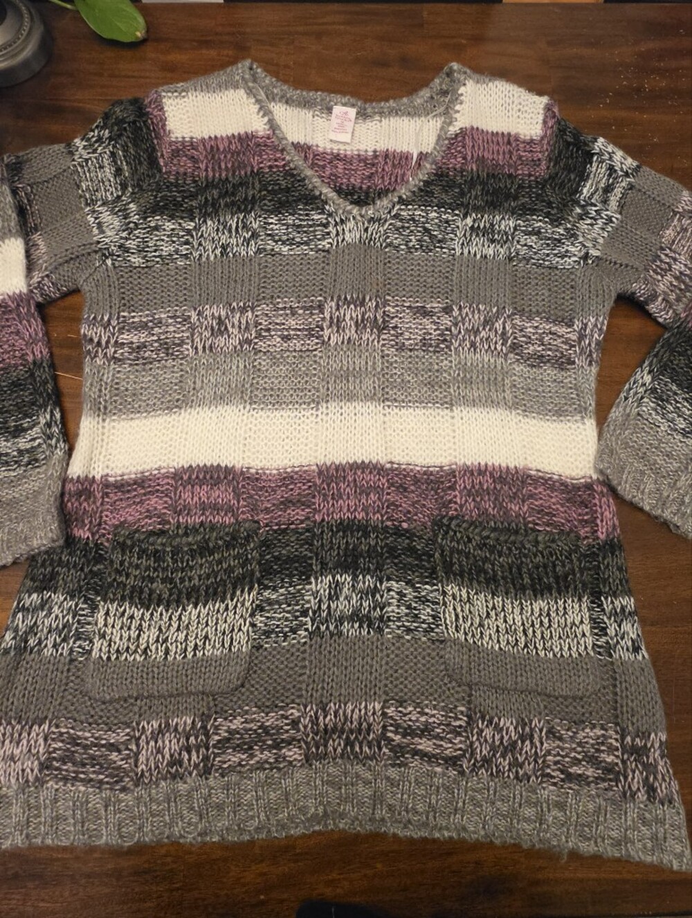 Bobbie Brooks Plus Size 1X Striped Knit Tunic Sweater with Pockets V-Neck Cozy